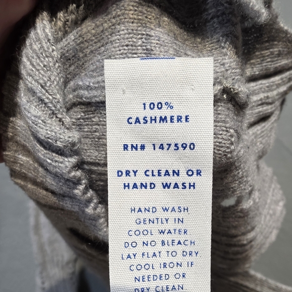 JED Pure Cashmere Stylish Gray Sweater for Women Small PTP 19 EUC - Picture 4 of 4